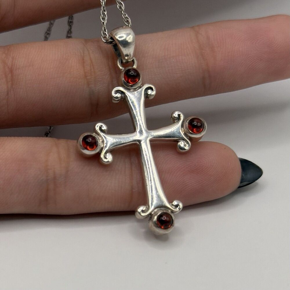 925 Sterling Silver Garnet Cabochon Cross Necklace 18” Chain